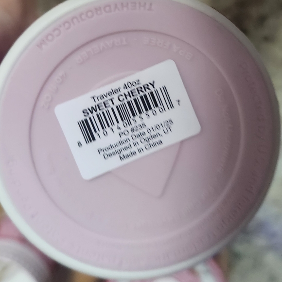 NWT HydroJug "SWEET CHERRY" 40oz Traveler - Picture 6 of 7